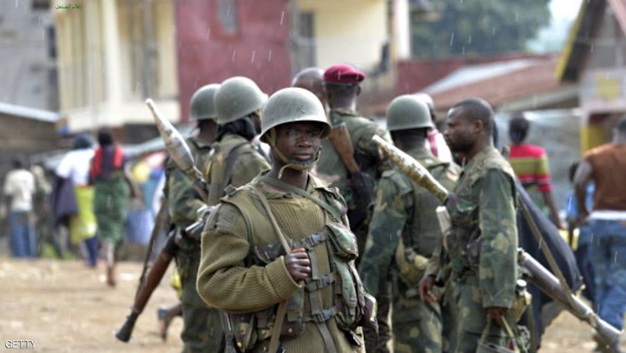 اوغندا : 4 مسلحين يختطفون امريكية وسائقها مقابل فدية 